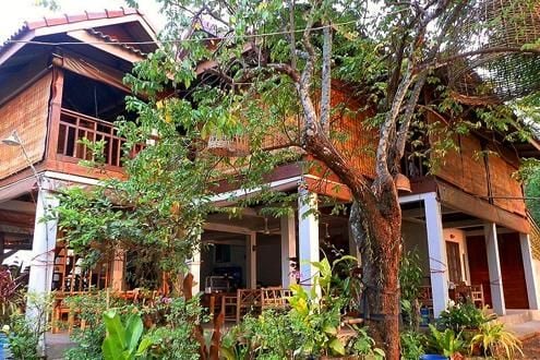 Nakorn Guesthouse 